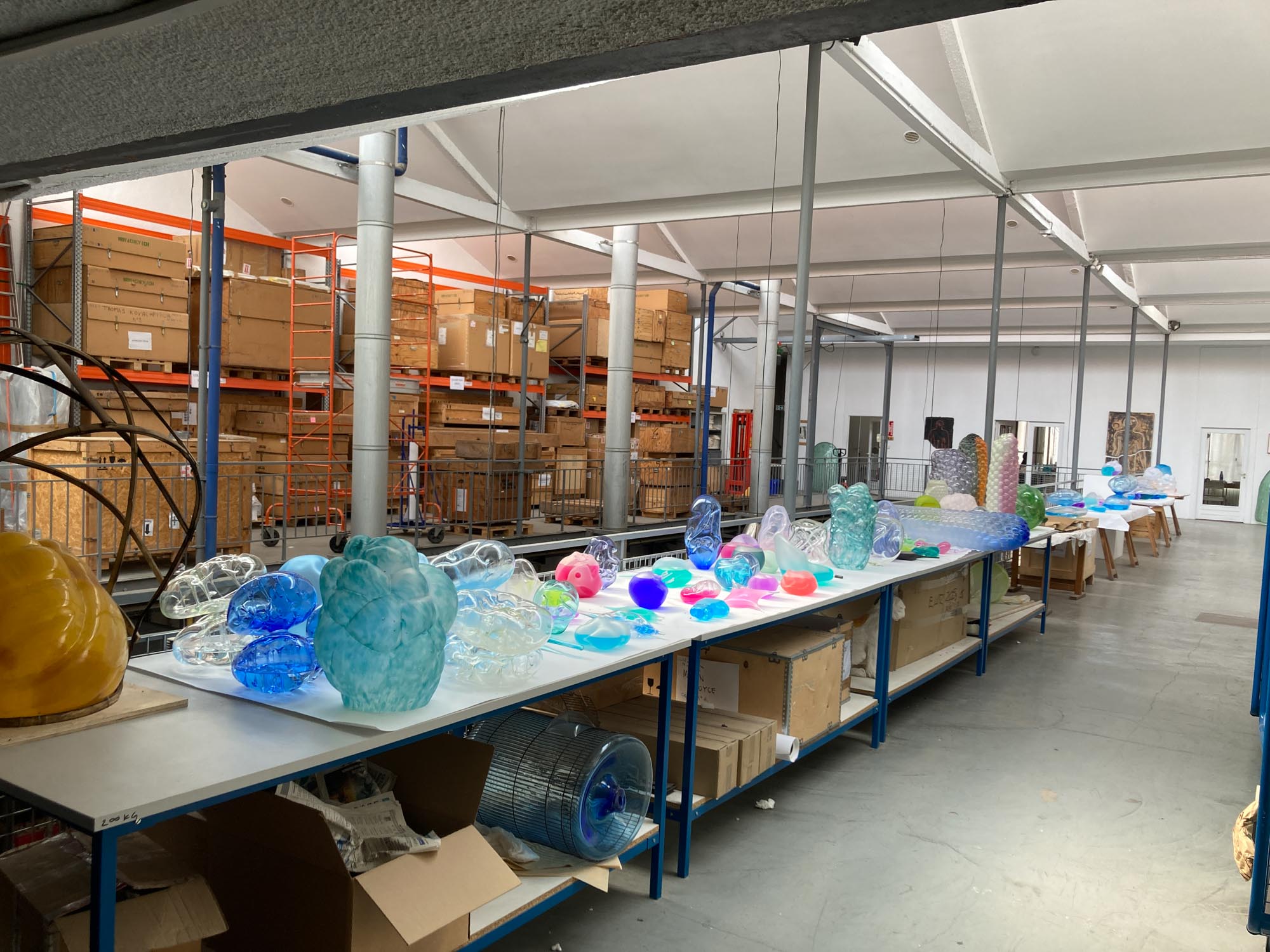 Photographie des recherches en cours d’Estrid Lutz au Cirva, 2023.
Photo © Cirva / Bérangère Huguet