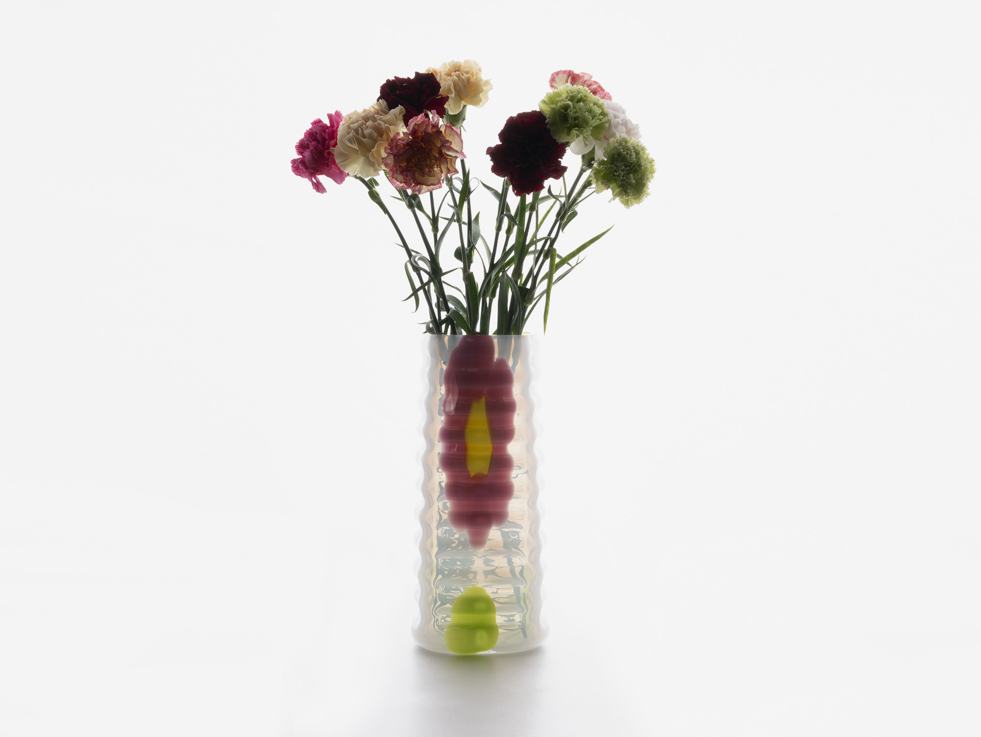 Photographie d’un *Vase Squeeze* de la designer Wendy Andreu, produit et réalisé au Cirva en 2024.
Une photographie de Vanni Bassetti. Photographie d’un *Vase Squeeze* de la designer Wendy Andreu, produit et réalisé au Cirva en 2024.
Une photographie de Vanni Bassetti.