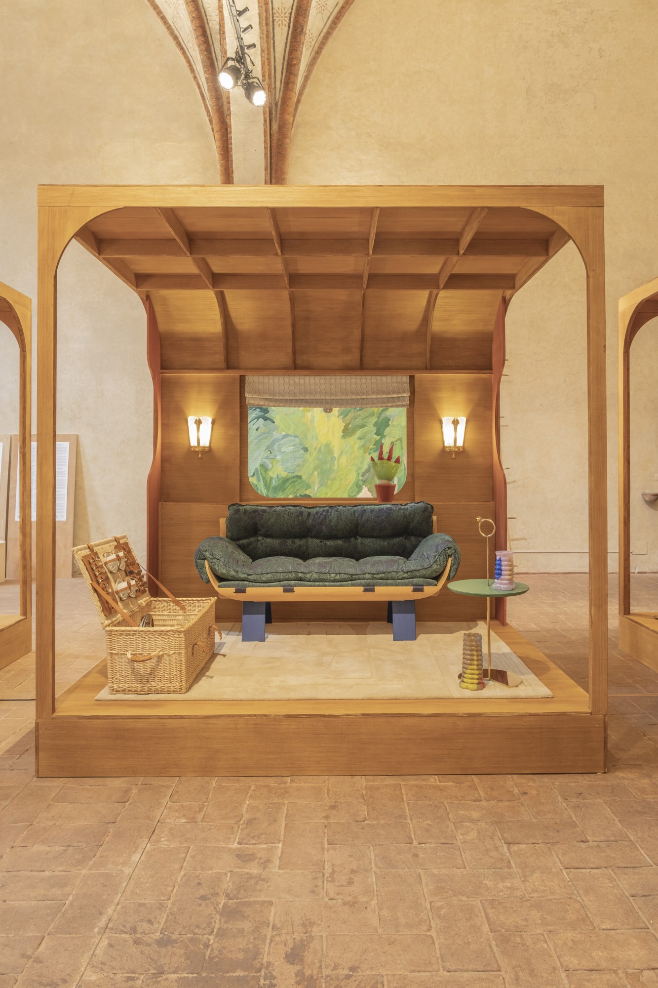 Photographie de l’exposition « Paris–Milan : il mobile mobile », organisée par le Mobilier national pour le Salone del Mobile de Milan de 16 au 24 avril 2024, figurant notamment des œuvres de Wendy Andreu et Pucci de Rossi, créées au Cirva, dans une scénographie de VOTO XO (Madeleine Oltra et Angelo de Taisne).
Photo © Maison Mouton Noir Photographie de l’exposition « Paris–Milan : il mobile mobile », organisée par le Mobilier national pour le Salone del Mobile de Milan de 16 au 24 avril 2024, figurant notamment des œuvres de Wendy Andreu et Pucci de Rossi, créées au Cirva, dans une scénographie de VOTO XO (Madeleine Oltra et Angelo de Taisne).
Photo © Maison Mouton Noir